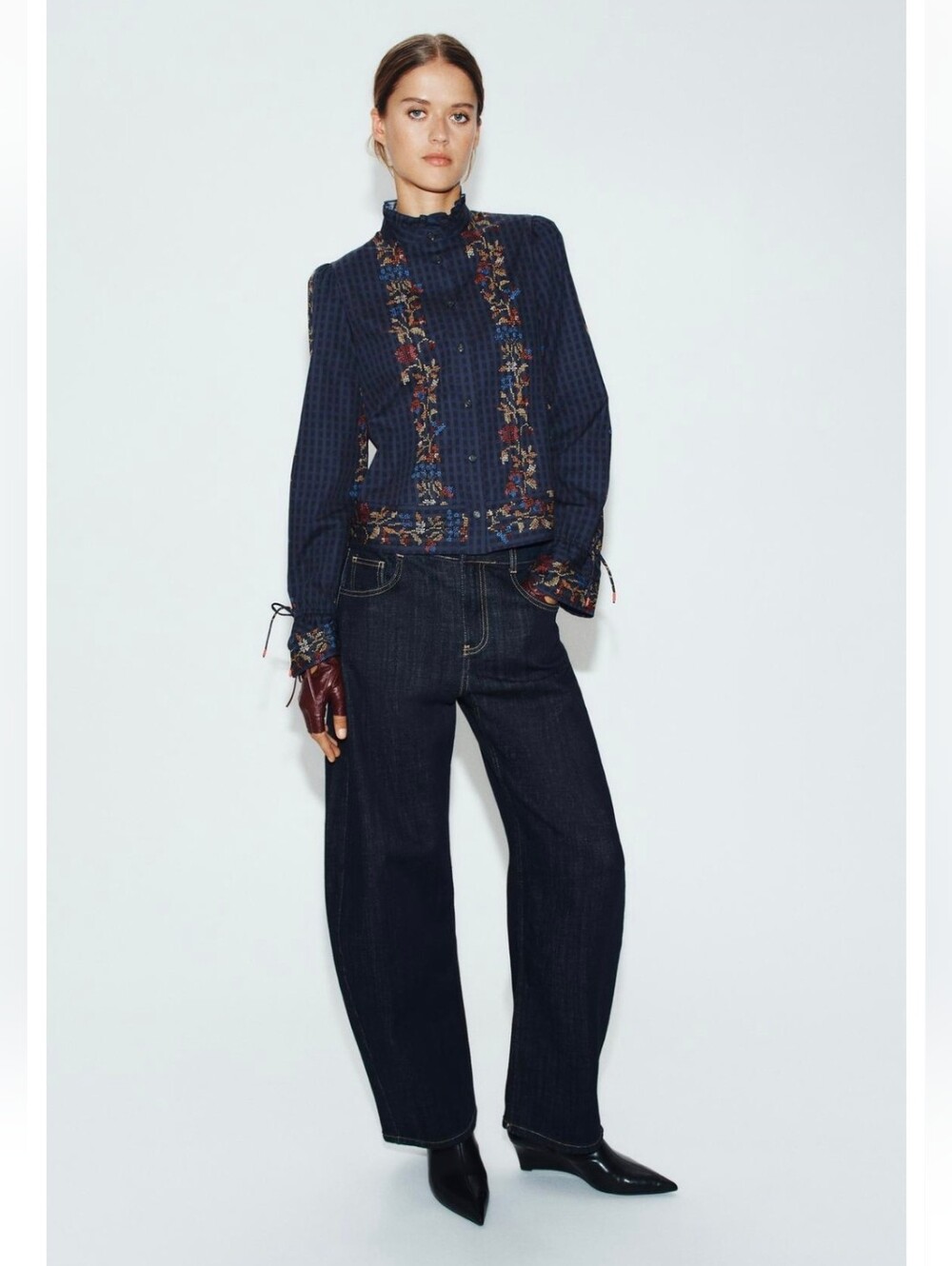 ZARA RUFFLE PRINT BLOUSE - Picture 4 of 8